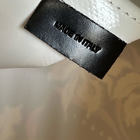 Auth Marni Large Clutch Wristlet with dust bag Made in Italy - Picture 9 of 13